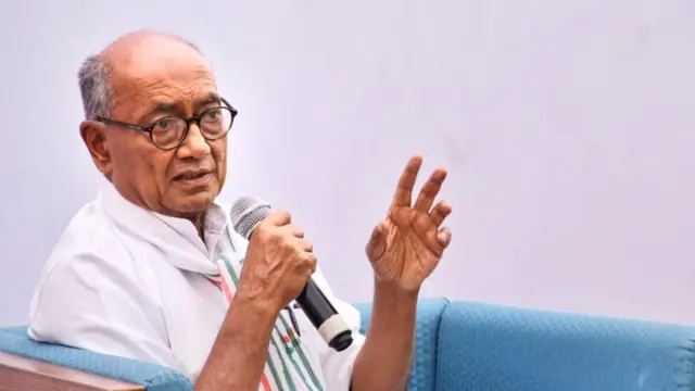 प्रज्ञा ठाकुर मालेगांव ब्लास्ट केस में आज भी अभियुक्त हैं: लोकसभा चुनाव 2019 - BBC News हिंदी