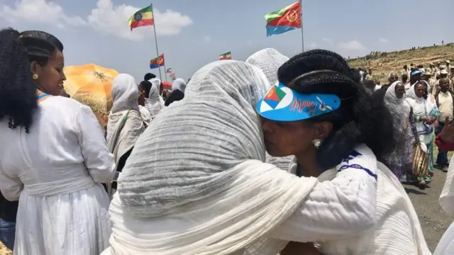 ህዝብታት ኢትዮጵያን ኤርትራን ዶብ ክልትኤን ሃገራት ኣብ ዝተኸፈተሉ እዋን