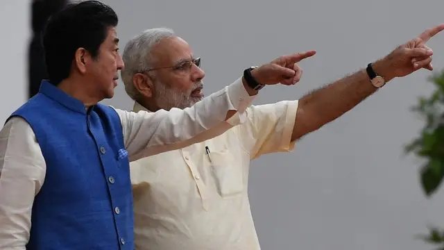 मोदी आबे