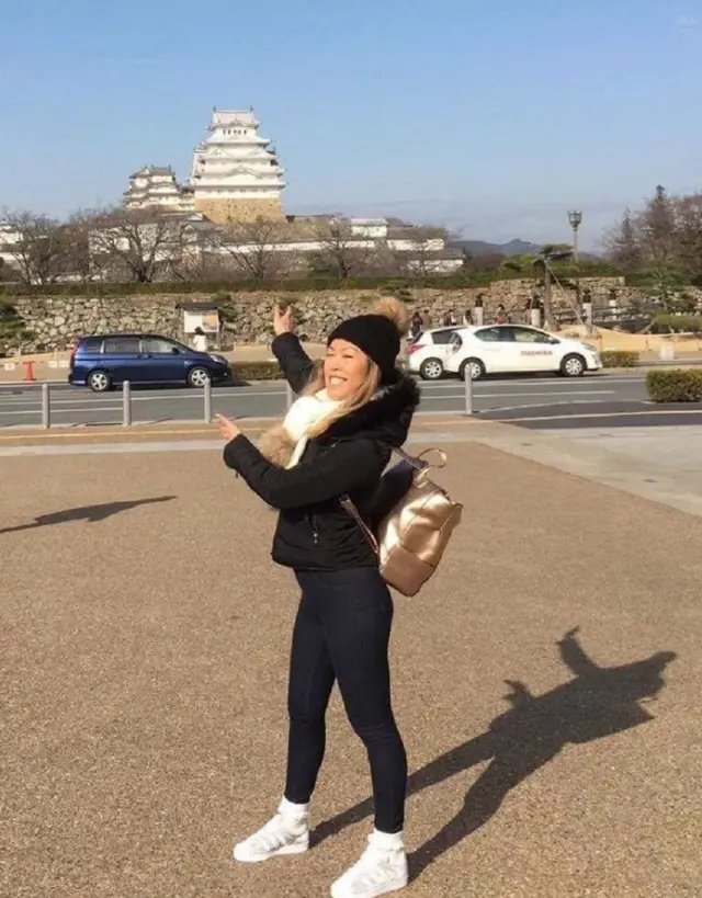 چچڑ کے کاٹنے سے آپ کے جسم پر سوزش ہو جاتی ہے اور اس قسم کے داغ دھبے دکھائی دے سکتے ہیں