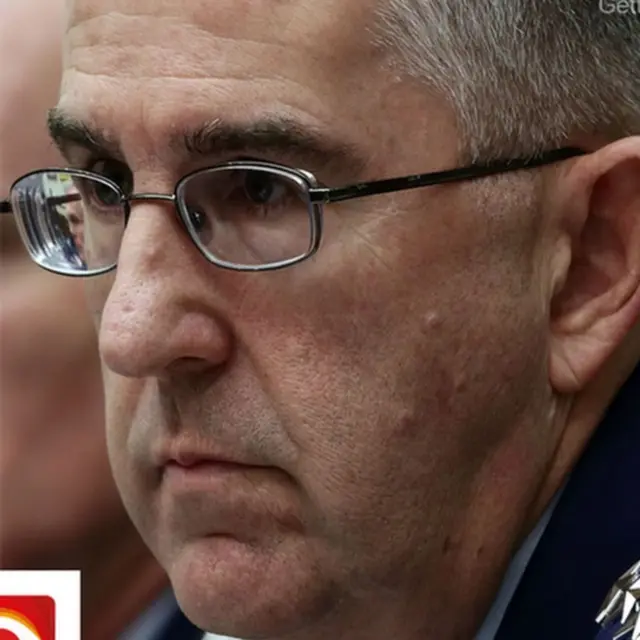 જનરલ હાઇટનની તસવીર