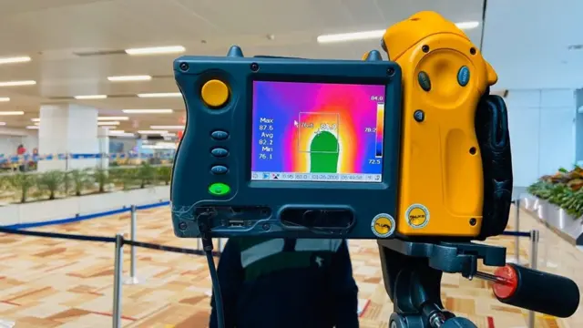 ઍરપૉર્ટ પર થર્મલ સ્ક્રિનિંગ