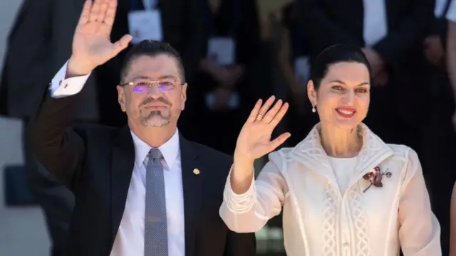 Chaves y Signe Zeicate