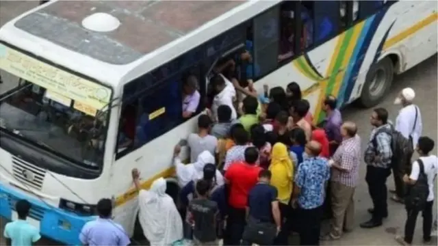 শহরে যান চলাচল শুরু হয়েছে বুধবার থেকেই