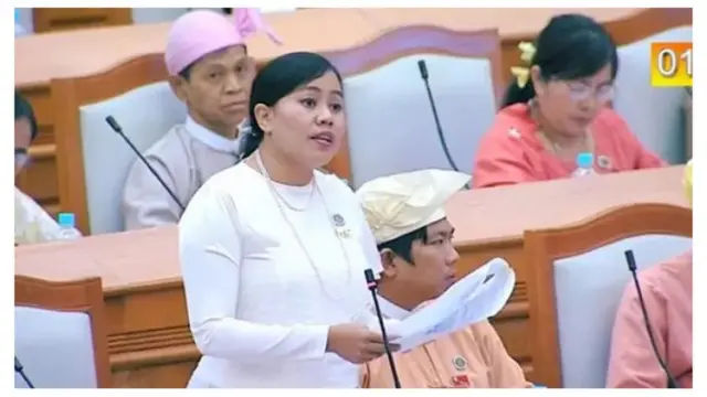 အမျိုးသားလွှတ်တော်ကိုယ်စားလှယ်ဟောင်း ရခိုင်အမျိုးသမီး ဒေါ်ထုမေ