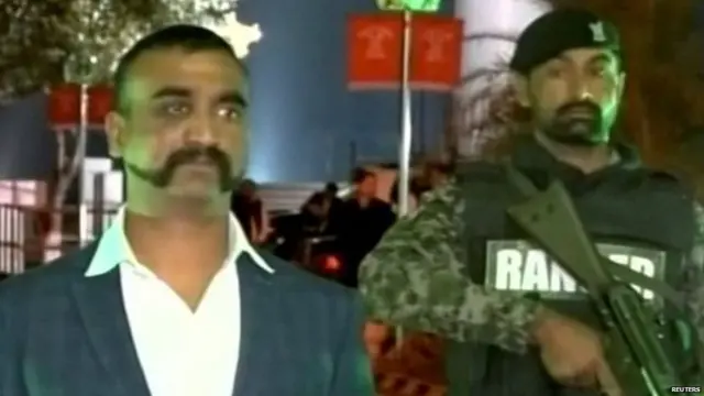 ابھینندن کی مونچھیں