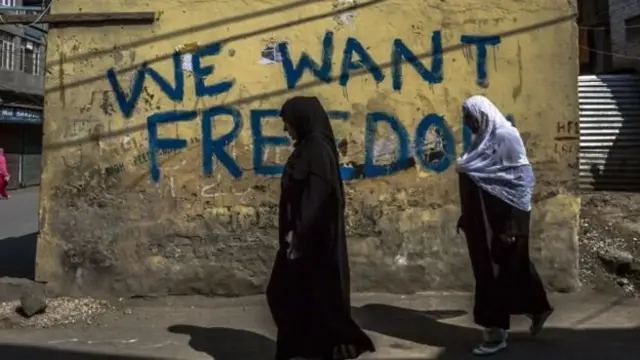 کشمیر میں لوگ