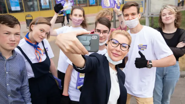 Алена Попова