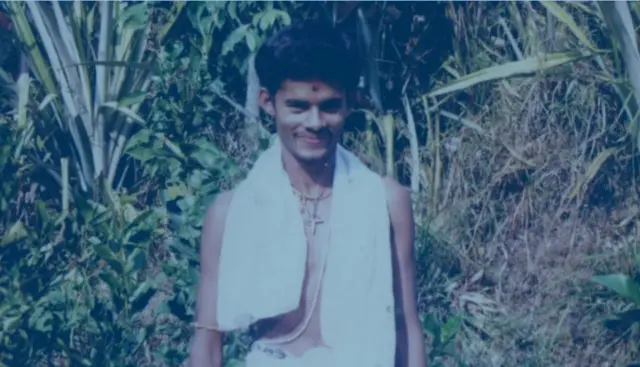 દિલ્લી રામ પૌડેલ નાના હતા ત્યારે હિંદુ પાદરી હતા