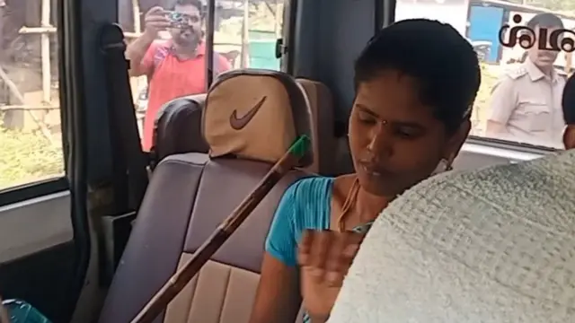 கைது செய்யப்பட்ட பெண்