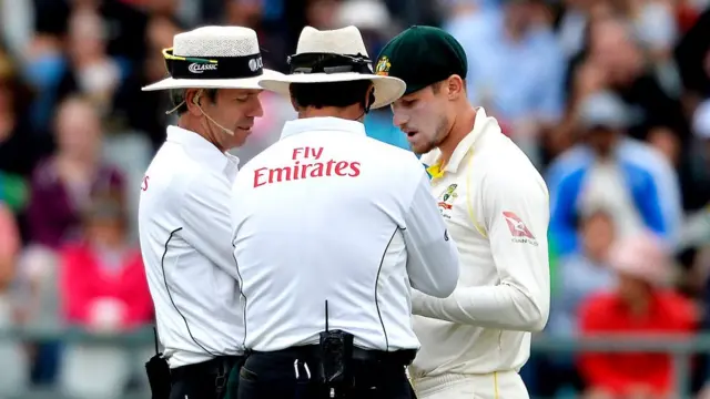 अलाहुद्दीन पालेकर, दक्षिण आफ्रिका, शिव, खेड, रत्नागिरी, क्रिकेट, अंपायर