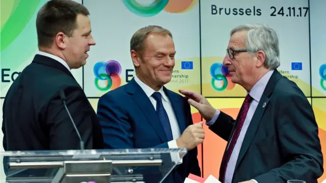 Голова Єврокомісії Жан-Клод Юнкер на початку саміту доволі різко нагадав, що "це не саміт про вступ України" до ЄС