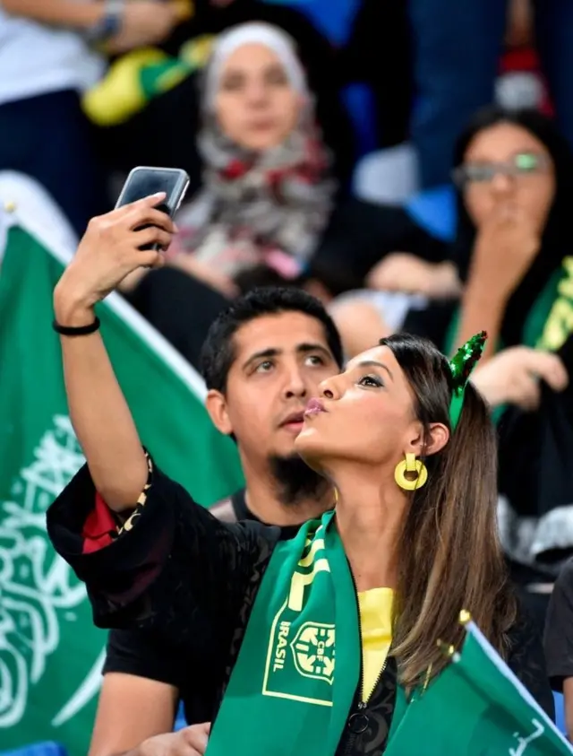 Suporter perempuan Arab Saudi
