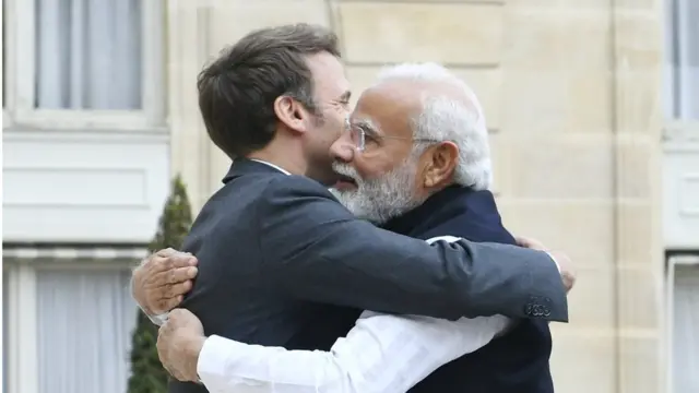 नरेंद्र मोदी और मैक्रों