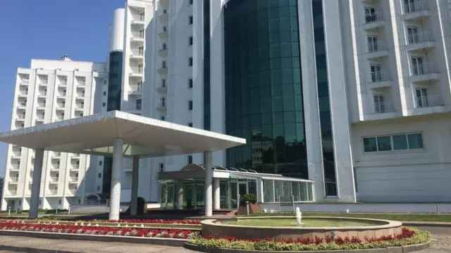 Слуга народу