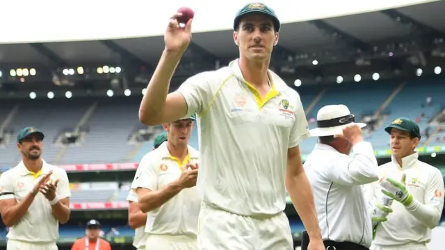 பேட் கம்மின்ஸ்