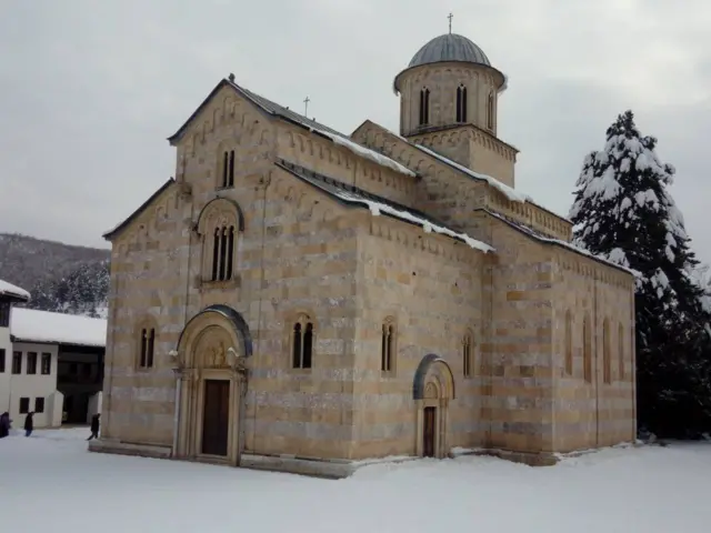 Манастир Високи Дечани