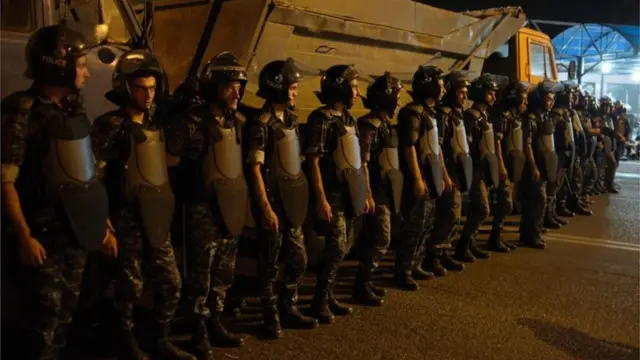 Полицейский кордон