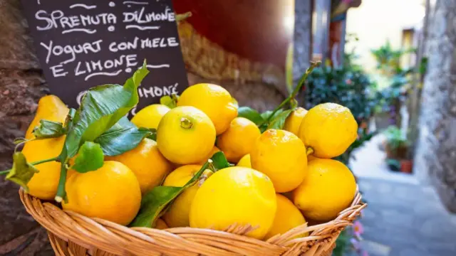 limones a la venta en Sicilia