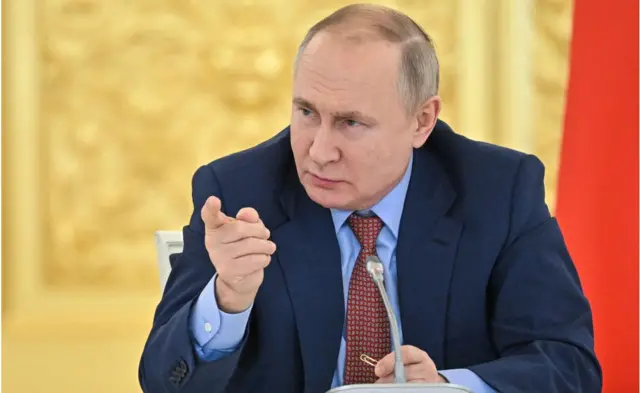 યુકેના વડા પ્રધાન બૉરિસ જૉનસન રશિયાને યુદ્ધની અણી પરથી પાછા લાવવા માટે સમગ્ર યુરોપમાં નવી રાજદ્વારી વાટાઘાટો યોજવાની યોજના ધરાવે છે