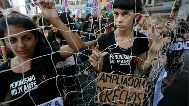 En Buenos Aires se reunieron miles de mujeres en representación de diferentes gremios, agrupaciones y sindicatos.