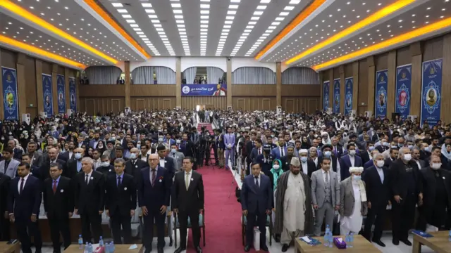 در این همایش مهانانی از چندین کشور شرکت کرده‌اند
