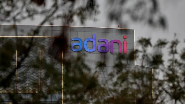 अदानी