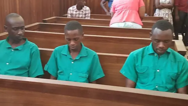 Macalin Lazard Nihezagire (bidix) iyo xisaabiye Eric Nkurunziza (dhexda) ayaa sidoo kale xabsi loo direy