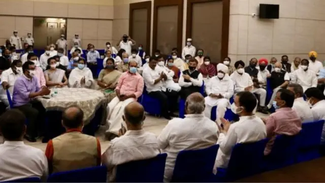 राहुल गांधींचं 'विरोधक ऐक्य' खरंच आहे की फक्त फोटोसाठी संधी