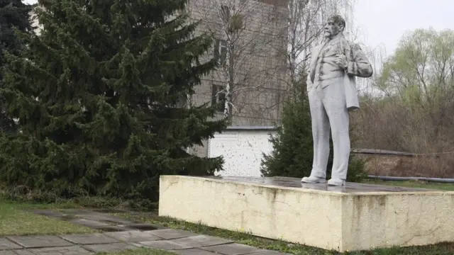 Пам'ятник Леніну в Чорнобильській зоні