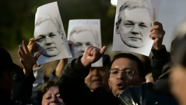 Caras de Julian Assange