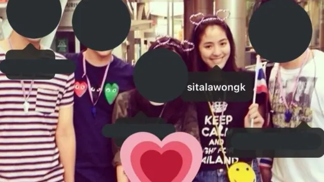 ลูกหนังเคยเข้าร่วมชุมนุม กปปส. ร่วมกับครอบครัวในปี 2557 โดยมีพ่อของเธอขึ้นกล่าวปราศรัยบนเวทีชุมนุมด้วย