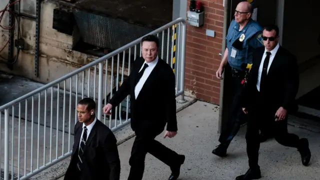 Elon Musk, aleyhine açılan davada ifade verdi.