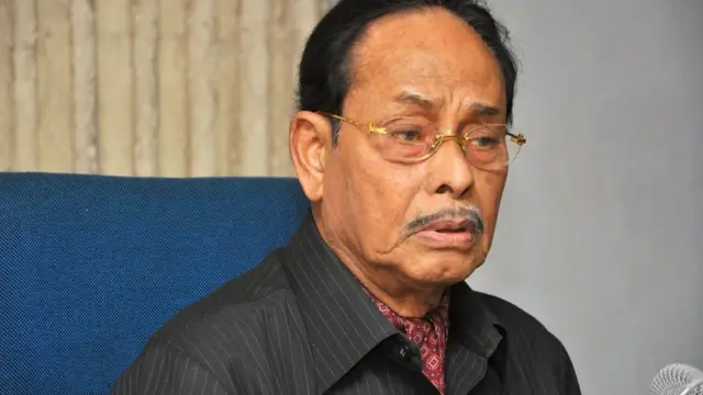 ক্ষমতাচ্যূত হওয়ার পর এরশাদের কাব্যচর্চায় ভাটা পড়ে