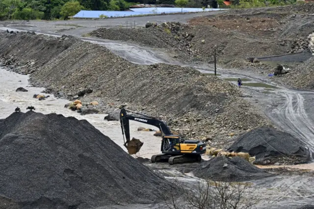Mineração em Tipuani, na Bolívia