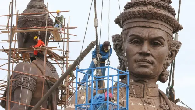 อุทยานราชภักดิ์