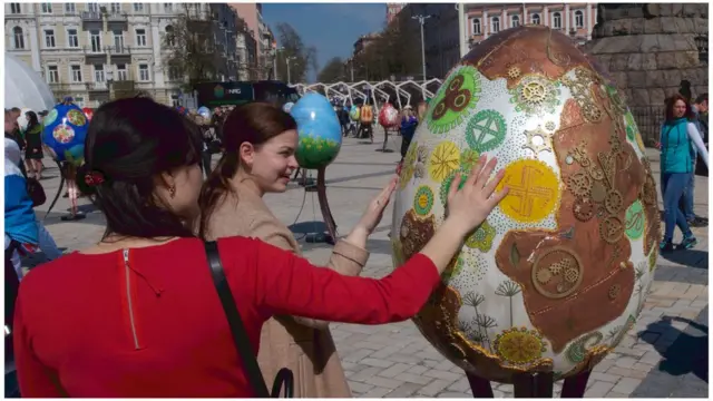 Виставка писанок на Софійській площі, 2017, Київ