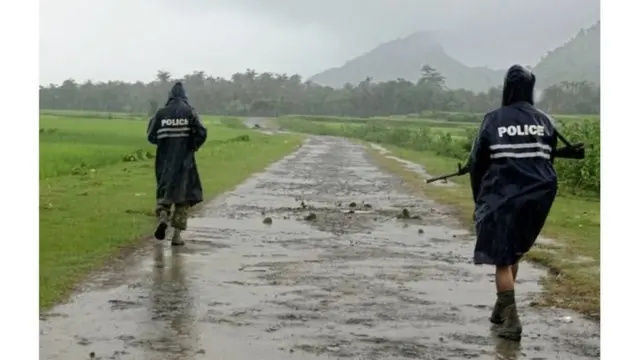 Kekerasan Di Rakhine Memburuk Ribuan Umat Muslim Rohingya Mengungsi