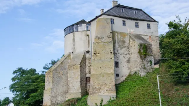 Вежа Мурована