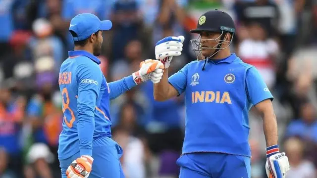 जडेजा और धोनी