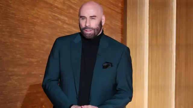 2023 ඔස්කාර් සම්මාන උළෙලේදී ජෝන් ට්රැවෝල්ටා