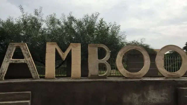 Mooraa Yunivarsiitii Amboo keessatti barreefama dhakaarraa bocame