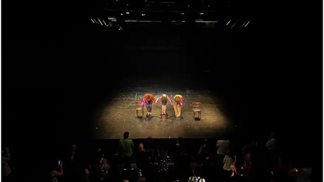 رندا أسمر وحنان الحاج علي وكريستال خضر