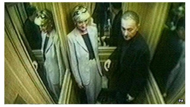 Princess Diana e Dodi Al Fayed pouco antes do acidente em Paris