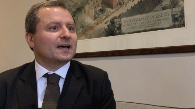 ดร. มาร์ติน เซเกอร์