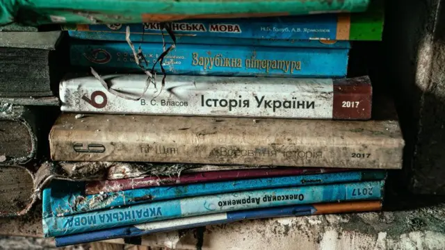 Учебники, пострадавшие в результате прорыва Каховской дамбы