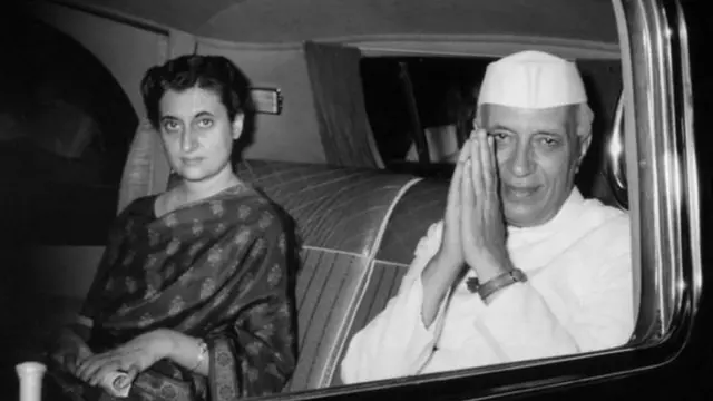 इंदिरा गांधी और नेहरू
