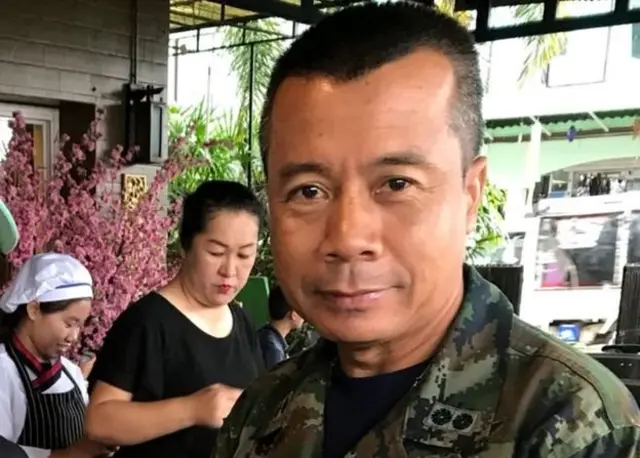 இந்த ஆபத்தான மீட்பு நடவடிக்கையின்போது, தளபதி அர்பகோன் யுகுங்க்காவ் சீல் கடற்படையின் பொறுப்பாளராக செயல்பட்டார்.