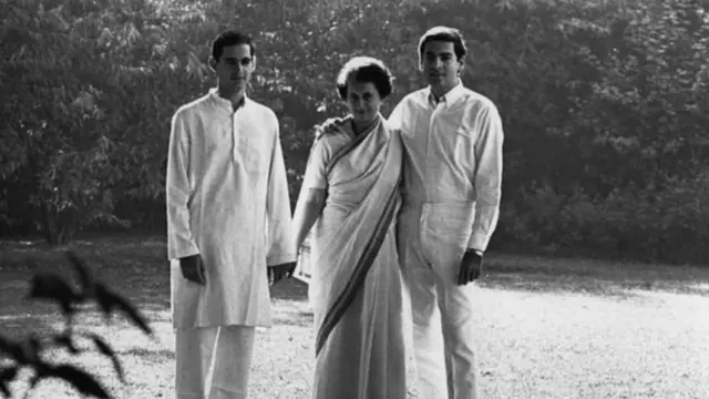 राजीव गांधी