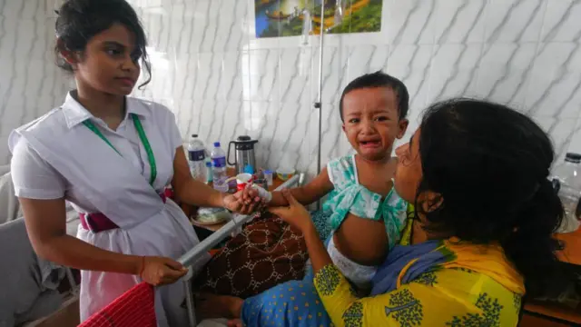 শিশু কাঁদছে।